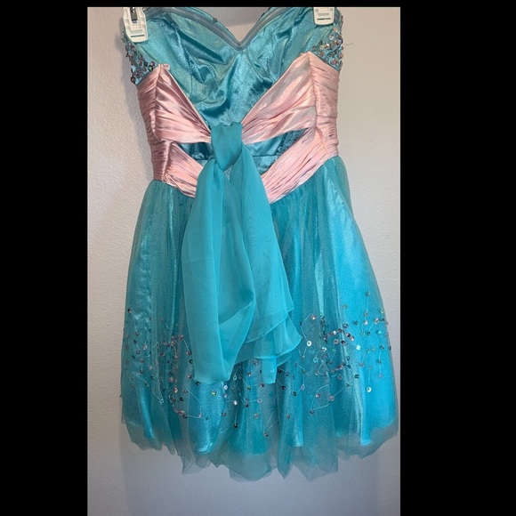 juniors strapless prom dress - Picture 2 of 3